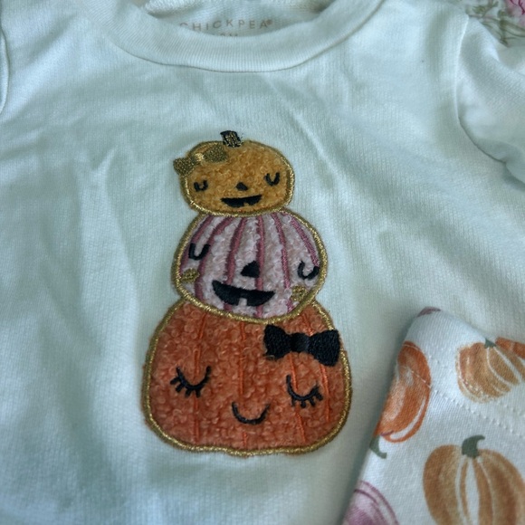 Chickpeas pumpkin outfit size 0-3 months - Picture 3 of 5